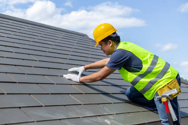 Best Emergency Roof Repair  in Saunders Lake, OR