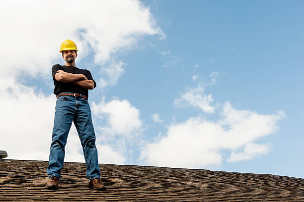 Best Roof Gutter Cleaning  in Saunders Lake, OR